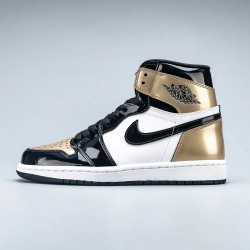 Air Jordan 1 Retro High "Gold Toe"